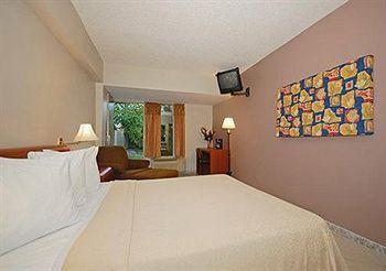 Quality Inn El Tuque ปอนเซ ภายนอก รูปภาพ