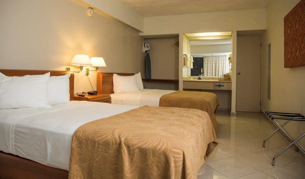 Quality Inn El Tuque ปอนเซ ภายนอก รูปภาพ